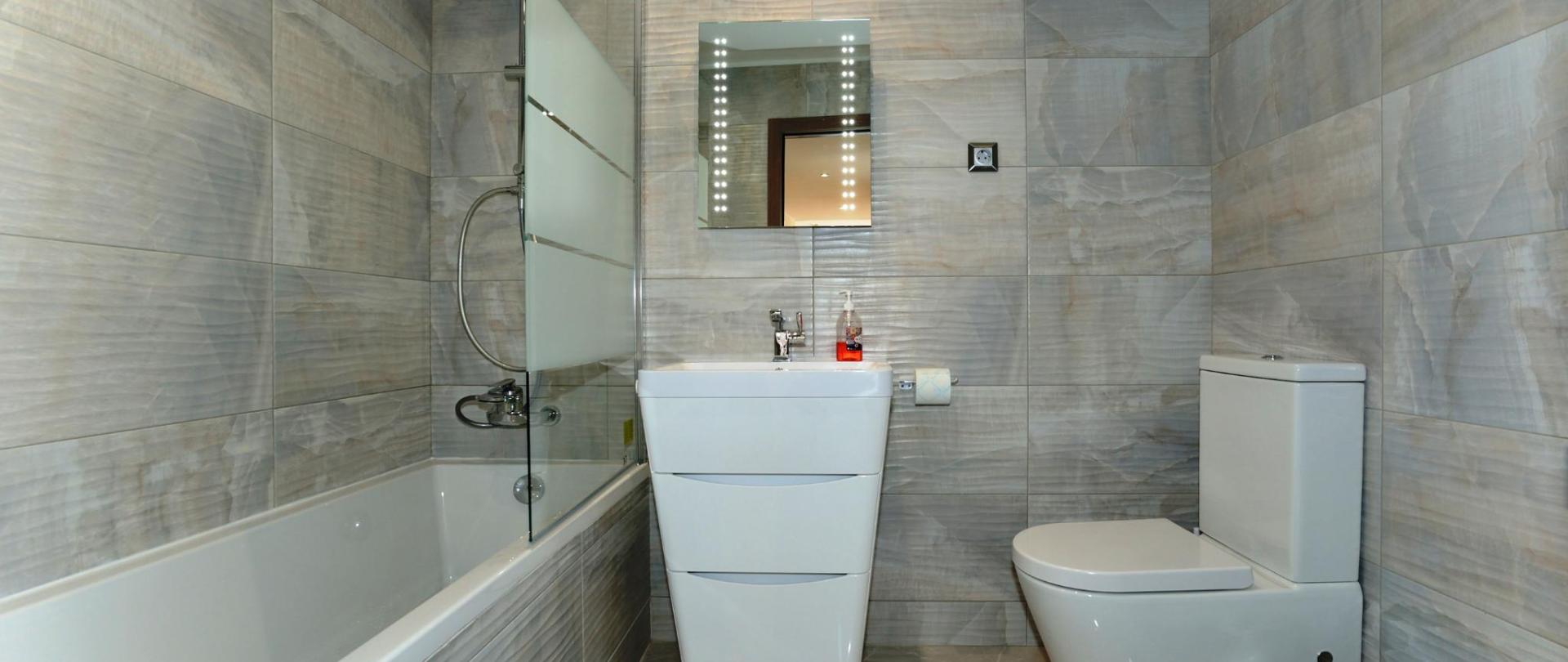 Apt433_013.JPG